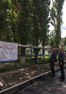 Вячеслав Доронин и Владимир Дмитриев осмотрели ход благоустройства дворовой территории в Заводском районе